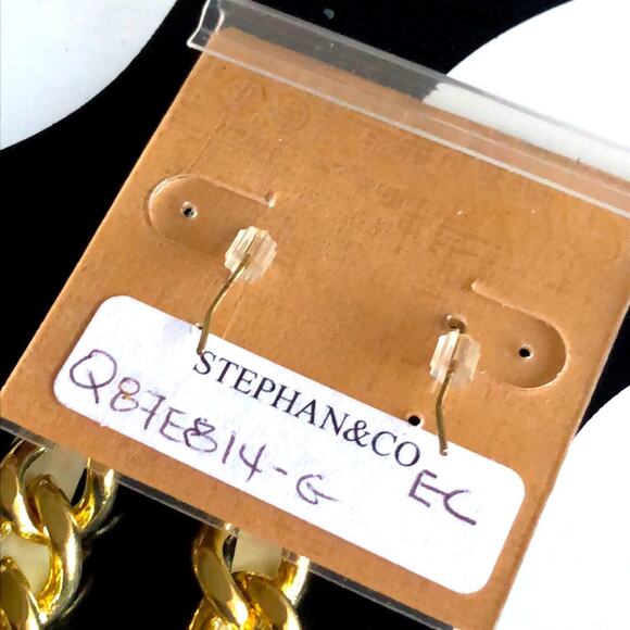 3 for $30 Stephan & Co. Gold Dangle Earrings - Picture 4 of 4